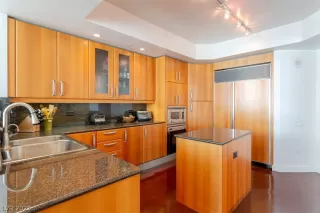 Photo #3: 2314938 Listing 