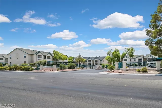MLS: 2314992 Condo For Sale