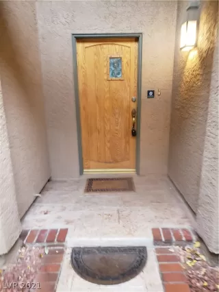 Photo #4: 2315018 Listing 