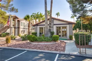 Photo #1: 2315043 Listing