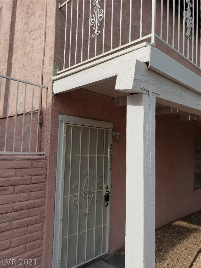 MLS: 2315061 Condo For Sale