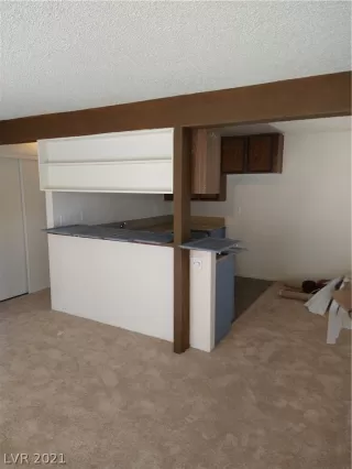 Photo #5: 2315061 Listing 