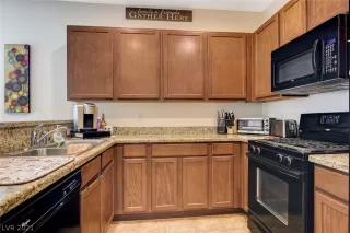 Photo #6: 2315092 Listing