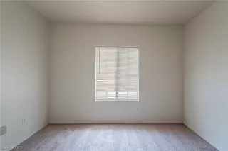 Photo #5: 2315094 Listing 