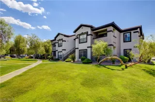 Photo #1: 2315095 Listing
