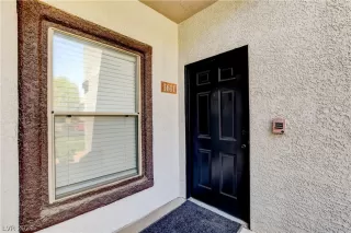 Photo #2: 2315095 Listing