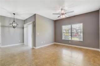 Photo #3: 2315095 Listing