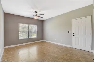 Photo #4: 2315095 Listing