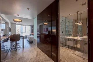 Photo #3: 2315147 Listing