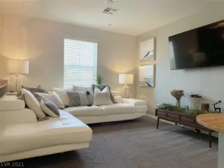 Photo #3: 2315149 Listing 