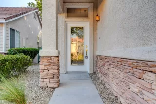 Photo #3: 2315188 Listing 