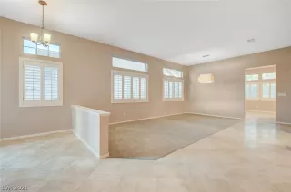 Photo #5: 2315188 Listing 