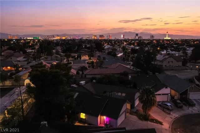 MLS: 2315195 Condo For Sale