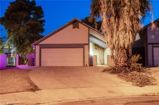 Photo #1: 2315195 Listing