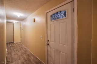 Photo #5: 2315195 Listing