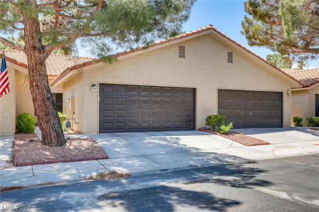 MLS: 2315207 Condo For Sale