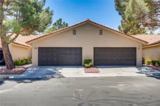 Photo #1: 2315207 Listing