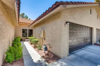 Photo #2: 2315207 Listing