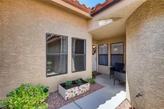 Photo #3: 2315207 Listing