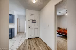 Photo #4: 2315207 Listing