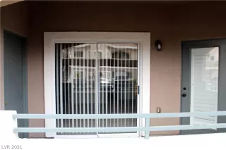 Photo #3: 2315219 Listing