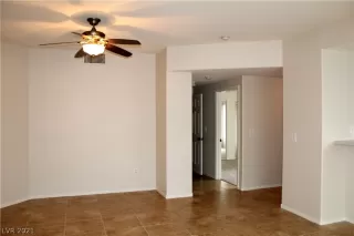 Photo #6: 2315219 Listing