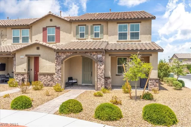 MLS: 2315230 Condo For Sale