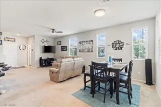 Photo #3: 2315230 Listing 