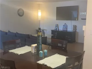 Photo #5: 2315272 Listing