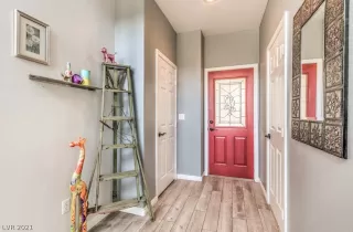 Photo #5: 2315286 Listing 