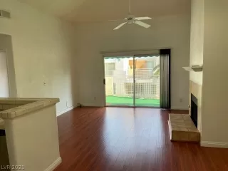 Photo #3: 2315339 Listing 