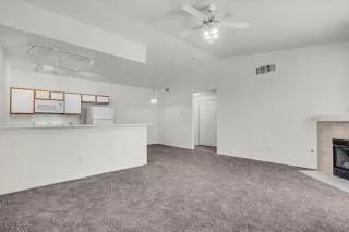 Photo #6: 2315343 Listing