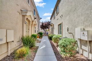 Photo #3: 2315344 Listing 