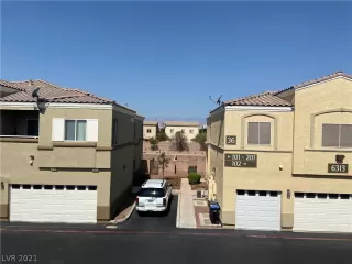 Photo #2: 2315356 Listing 