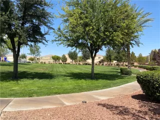 Photo #4: 2315356 Listing 