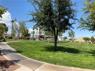 Photo #6: 2315356 Listing 