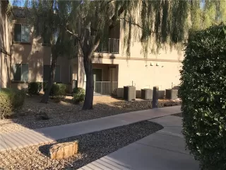 Photo #3: 2315377 Listing