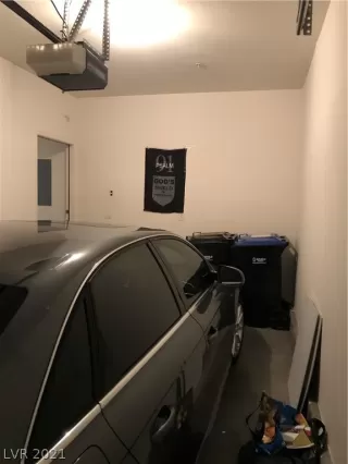 Photo #6: 2315377 Listing