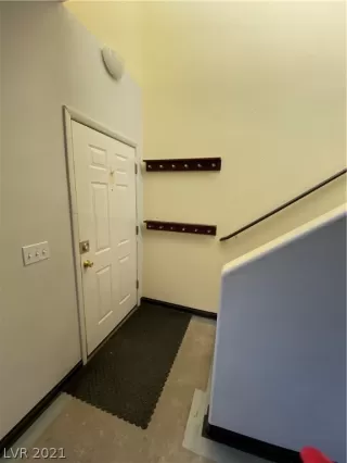 Photo #4: 2315423 Listing 