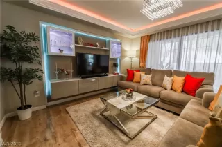 Photo #3: 2315485 Listing 