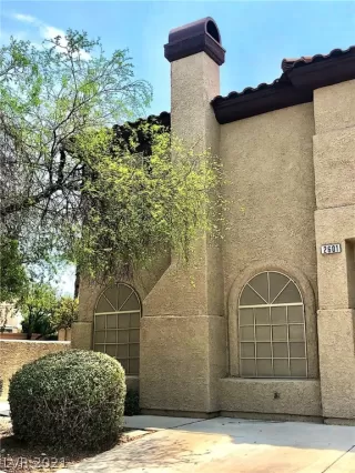 Photo #2: 2315494 Listing