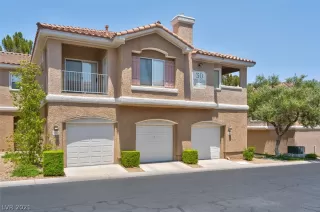 Photo #2: 2315525 Listing