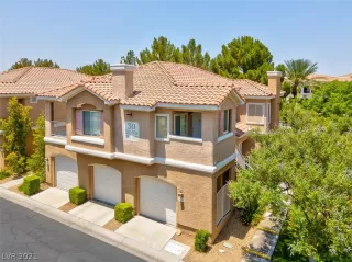 Photo #3: 2315525 Listing