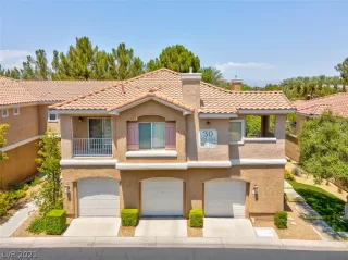 Photo #4: 2315525 Listing