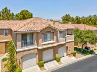 Photo #5: 2315525 Listing