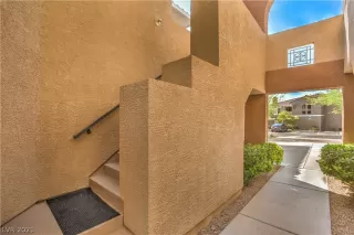 Photo #3: 2315535 Listing 