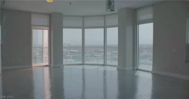 MLS: 2315540 Condo For Sale