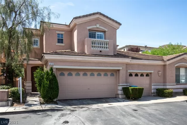 MLS: 2315541 Condo For Sale