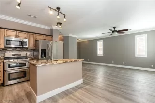 Photo #6: 2315541 Listing 