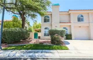 Photo #2: 2315542 Listing